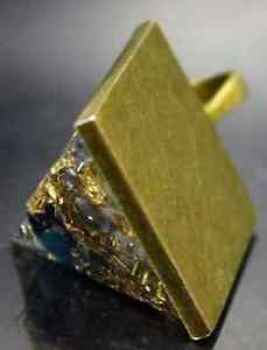 Orgonit Anhänger Amulett Pyramide