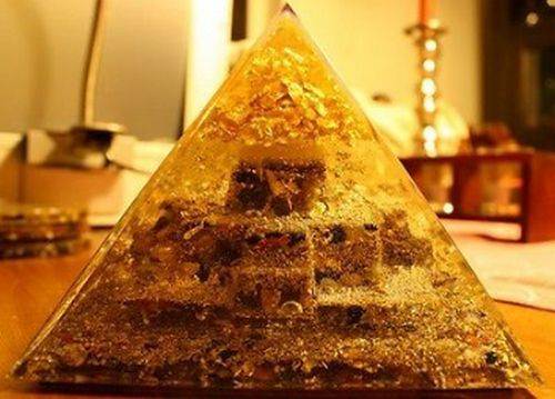 Orpanit® Orgonit Azteken Pyramide in Pyramide XL